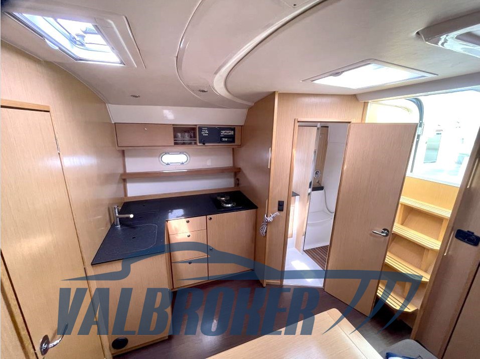 Bavaria 38 sport HT (2)