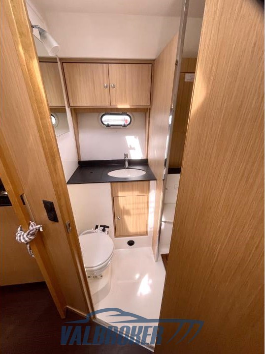 Bavaria 38 sport HT (3)