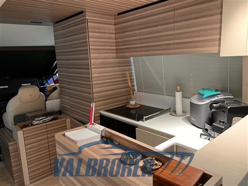 Ferretti 670 (11)