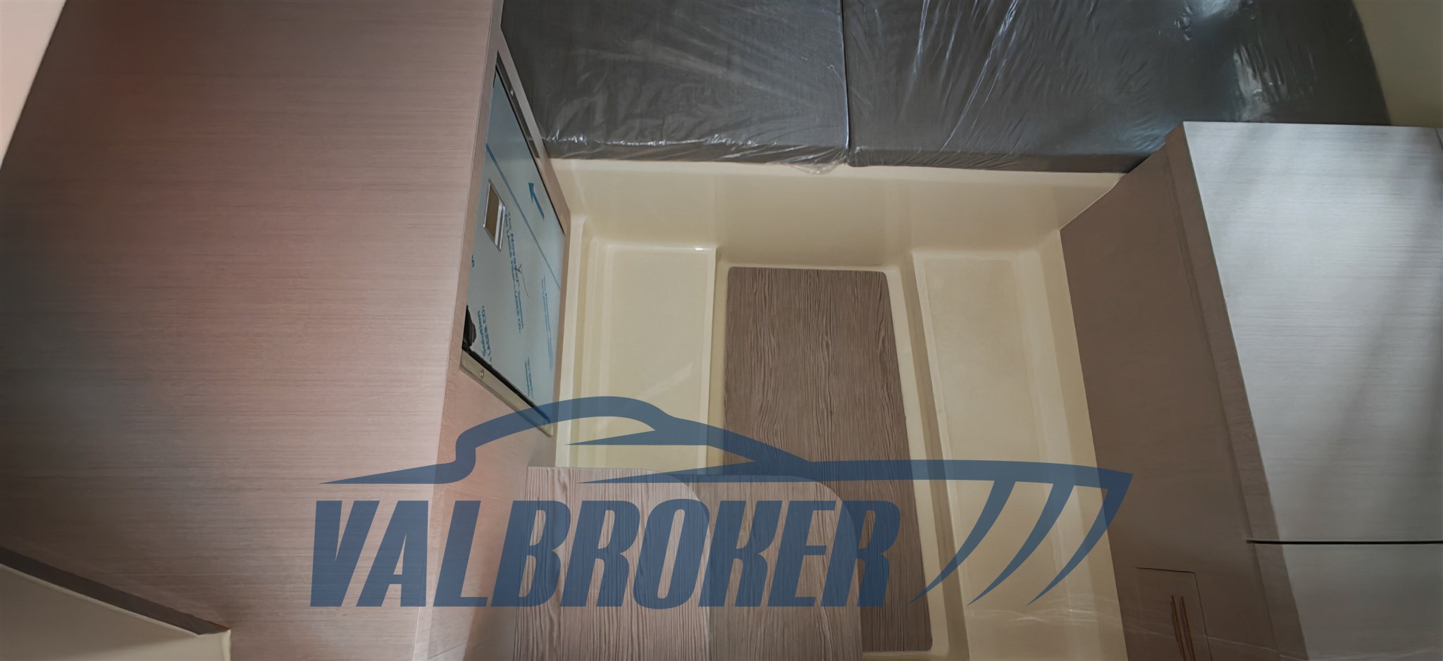 Capoforte 240 no engine (13)