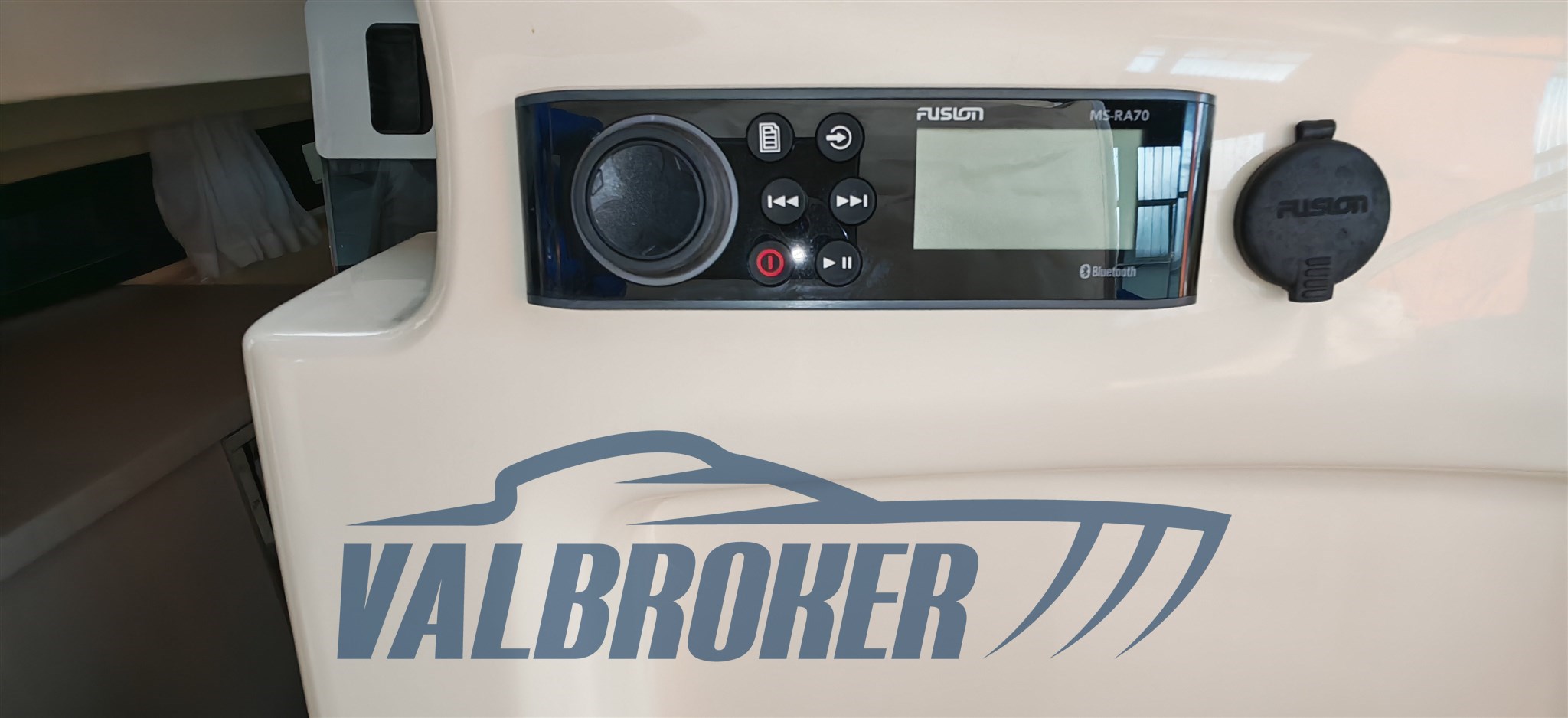 Capoforte 240 no engine (18)