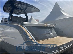 Invictus GT 320 Spagna (4)
