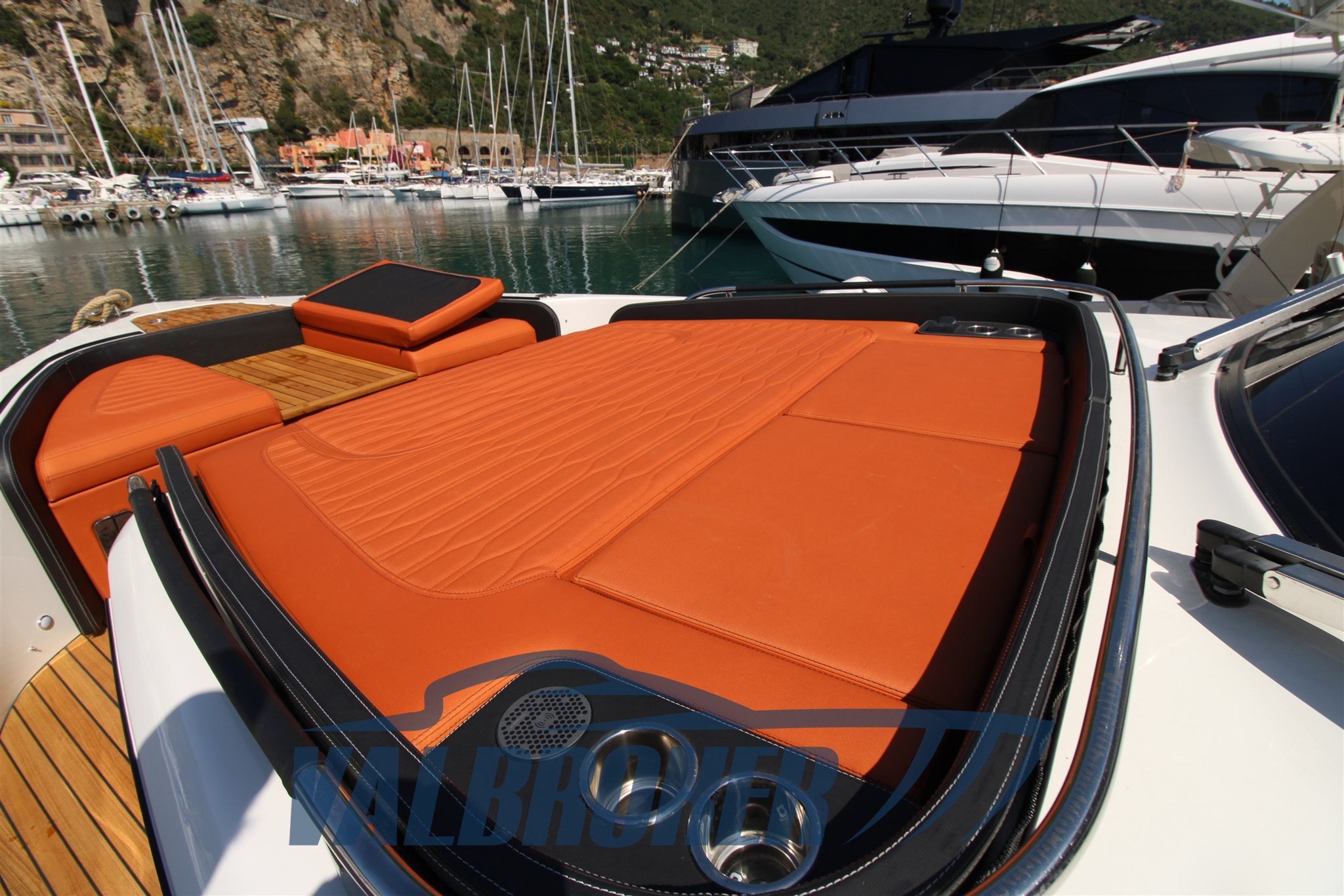 Cranchi A46 my 2025 (34)