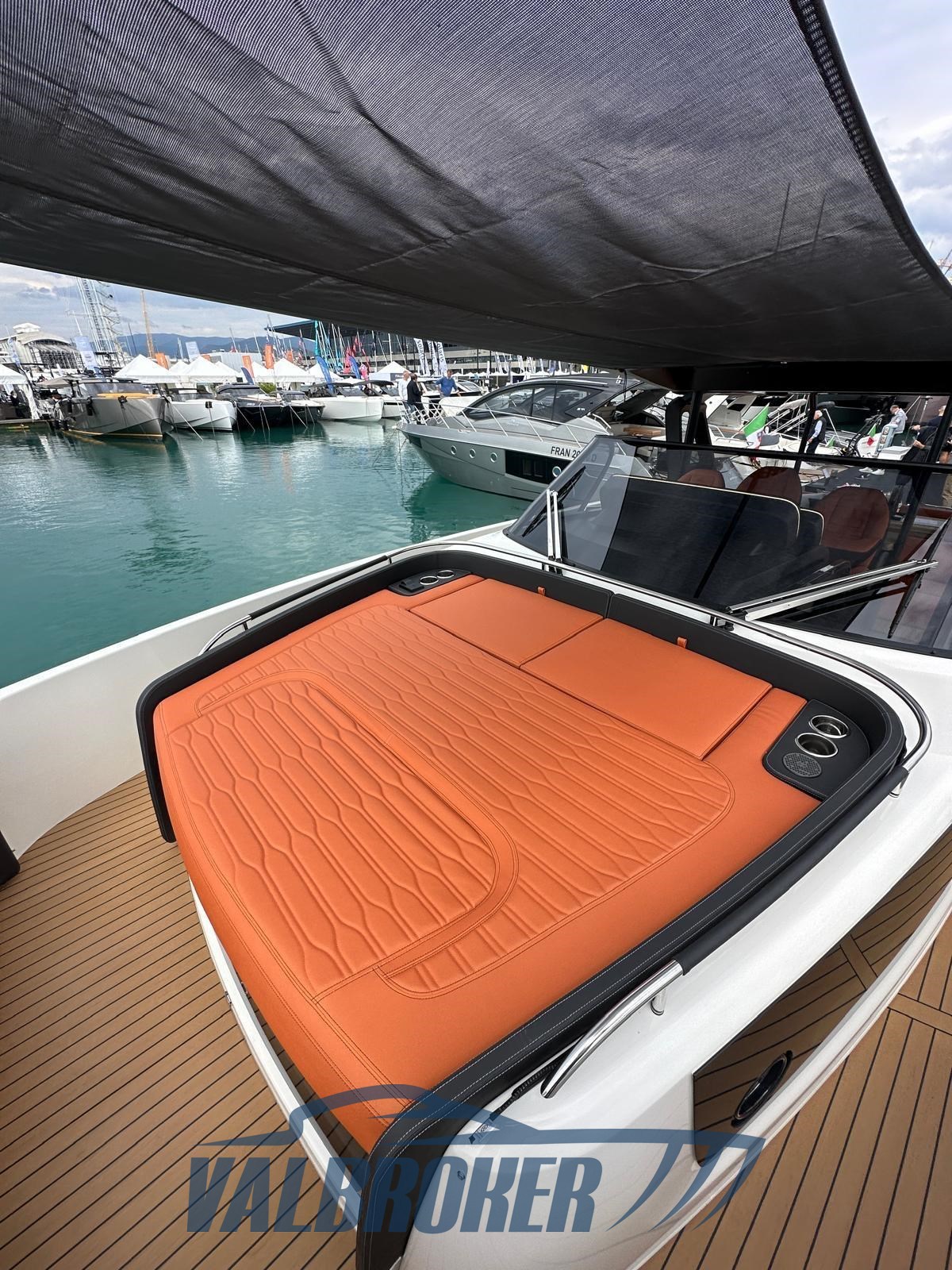 Cranchi A 46 Luxury Tender 2025 (9)