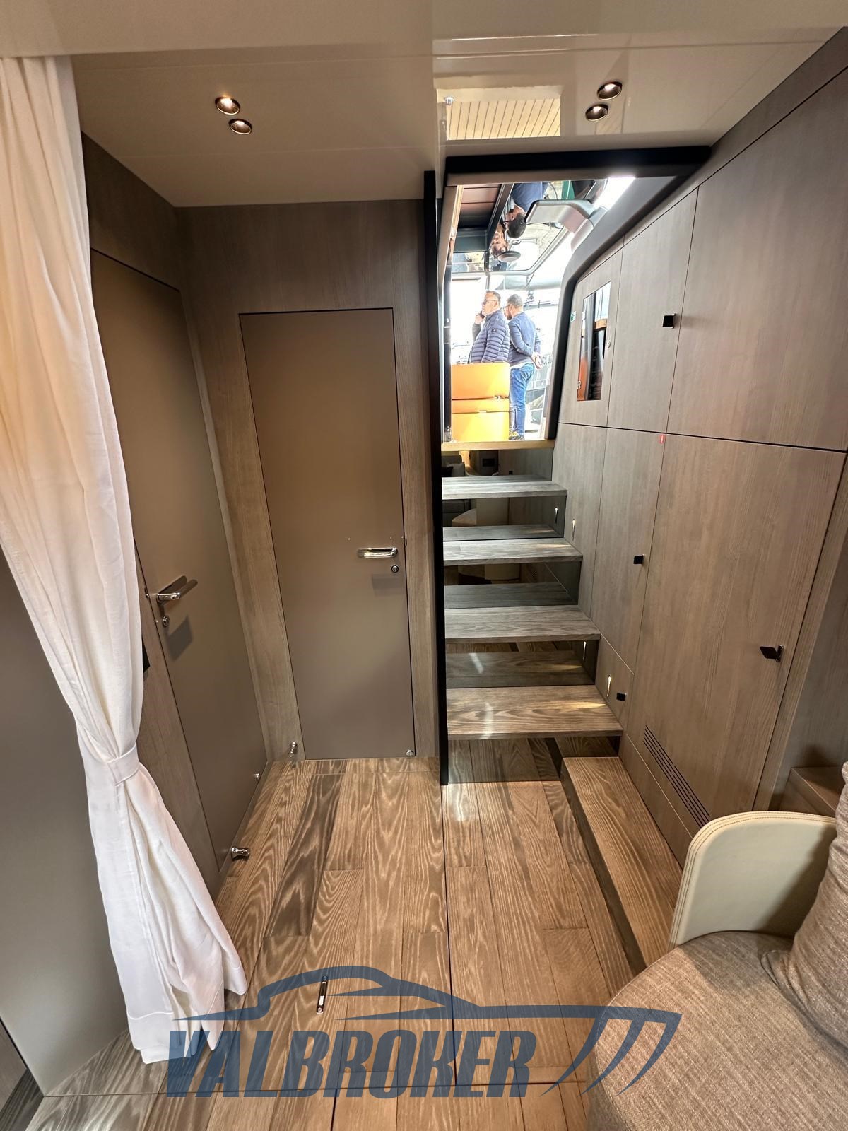 Cranchi A 46 Luxury Tender 2025 (18)