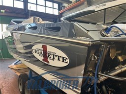 Cigarette 30 vice showroom como (5)