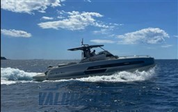 Invictus GT 370 2022 (6)