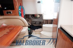 four winns 328 lago maggiore interni (6)