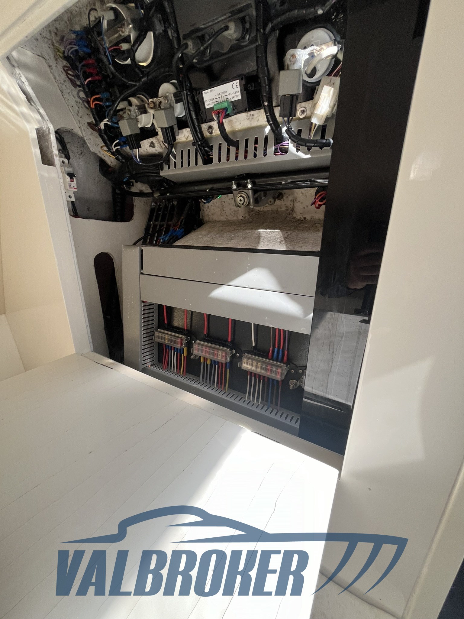 Performance Marine 907 2004 (38)