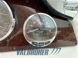 Sea ray 355 sundancer 2008 (10)