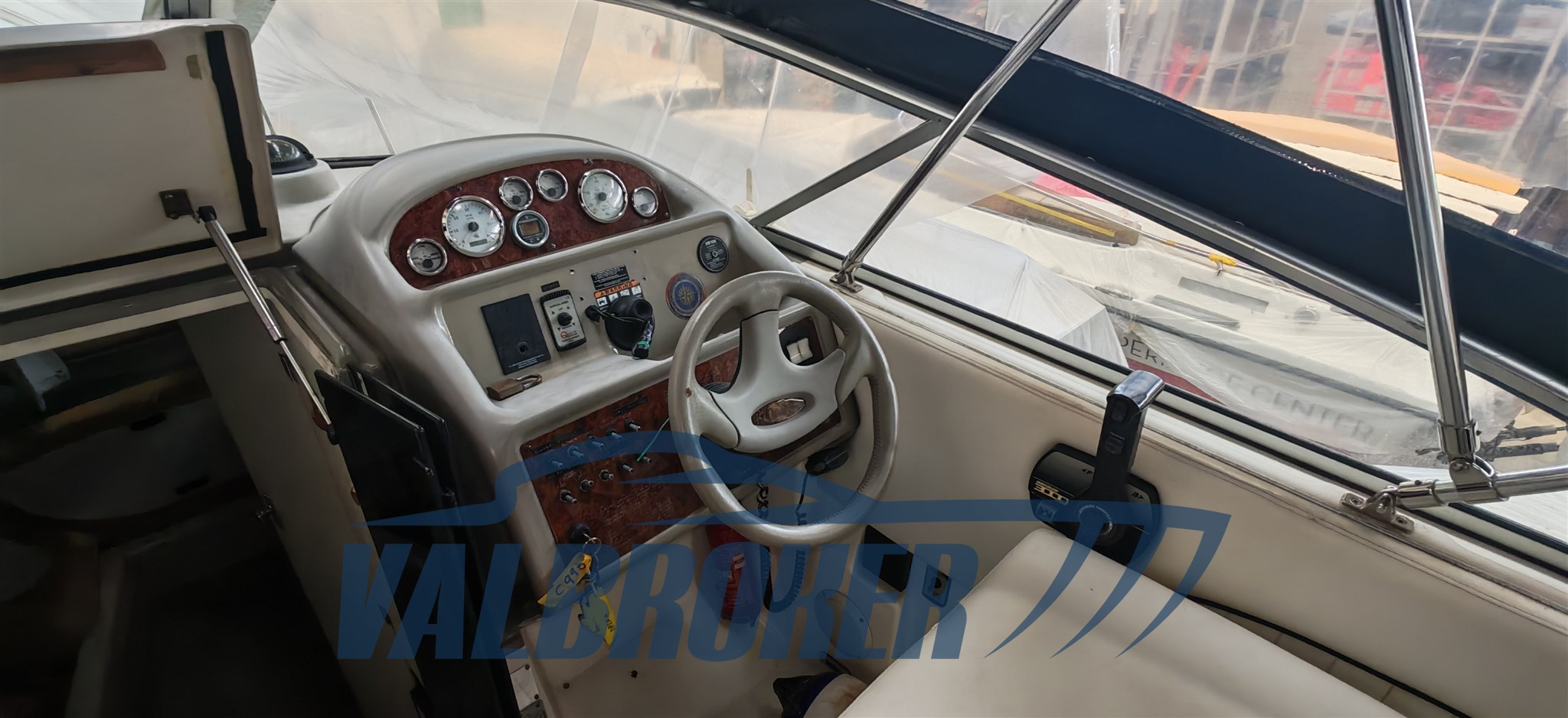 Bayliner 2655 esterni 2026 (1)