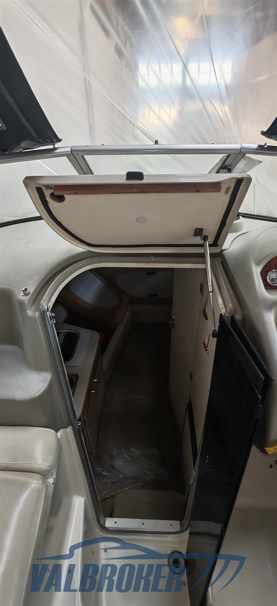 Bayliner 2655 esterni 2026 (16)