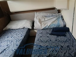 Sessa 42 cabina ospiti