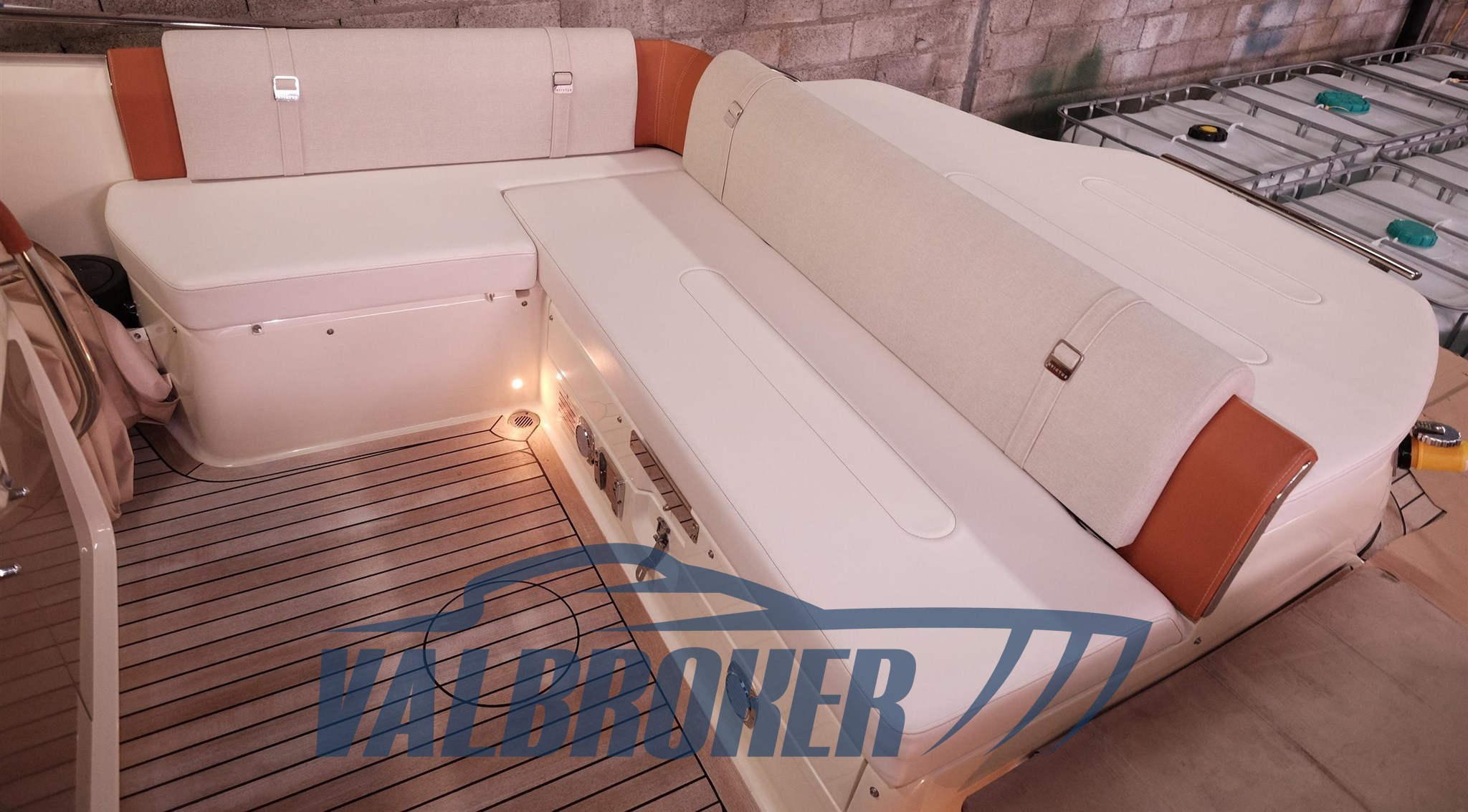 Invictus 280 GT Valbroker (54)