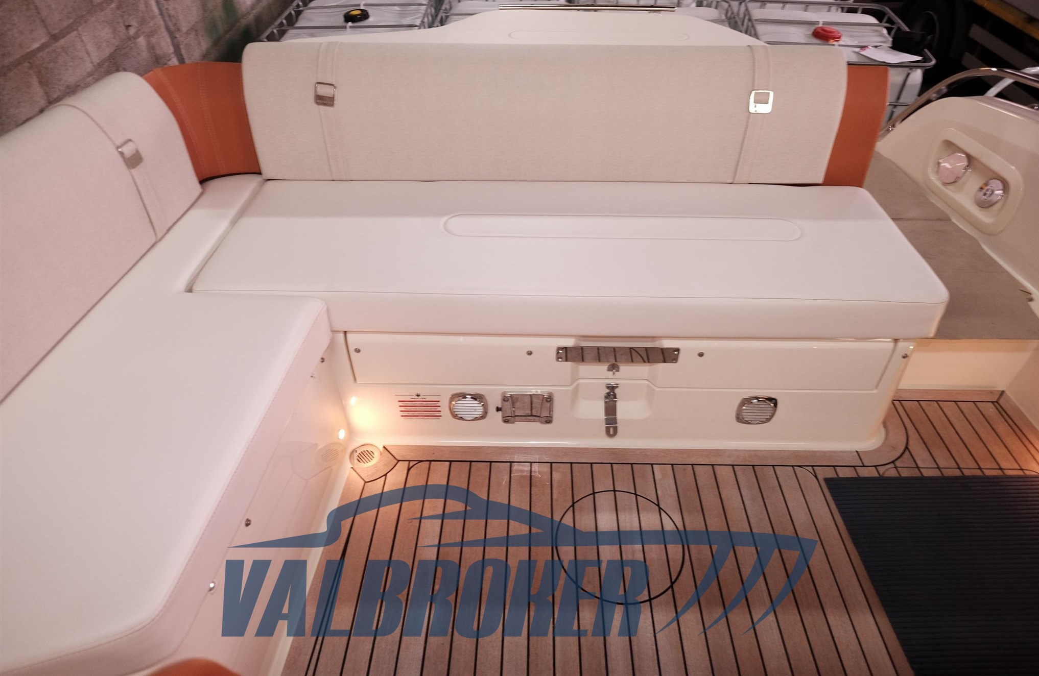 Invictus 280 GT Valbroker (51)