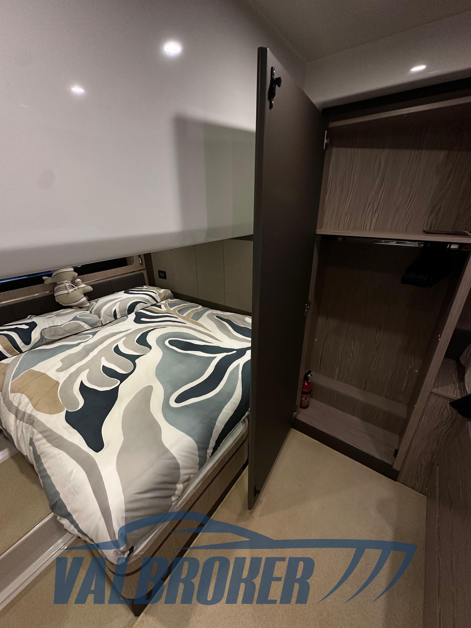 Azimut Atlantis 43 (8)