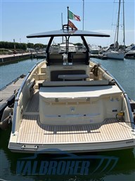 Invictus GT 320 (10)