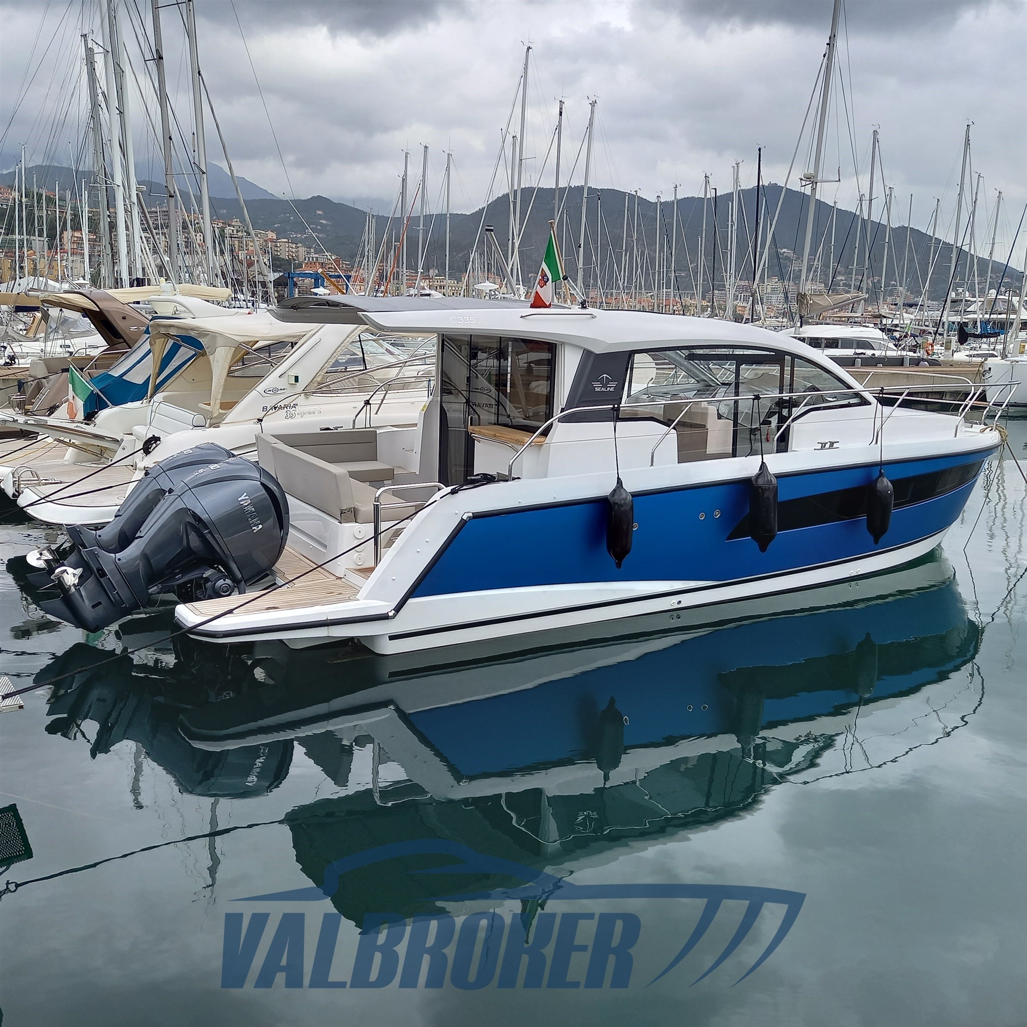Sealine C335 V Valbroker (116)