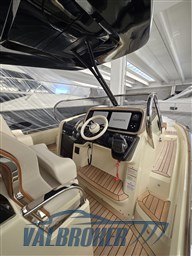 Invictus 320  (5)