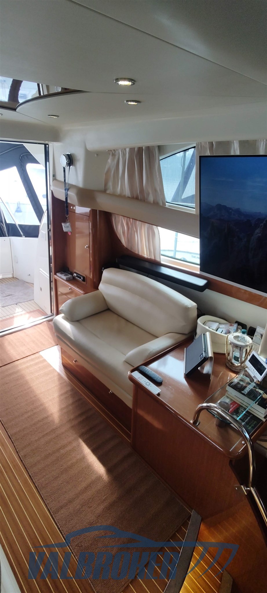 Prestige 42 fly interni (20)