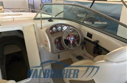 Four Winns 245 2004. (3)