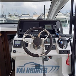 Sealine C335 V Valbroker (20)