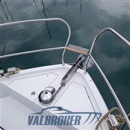 Sealine C335 V Valbroker (77)
