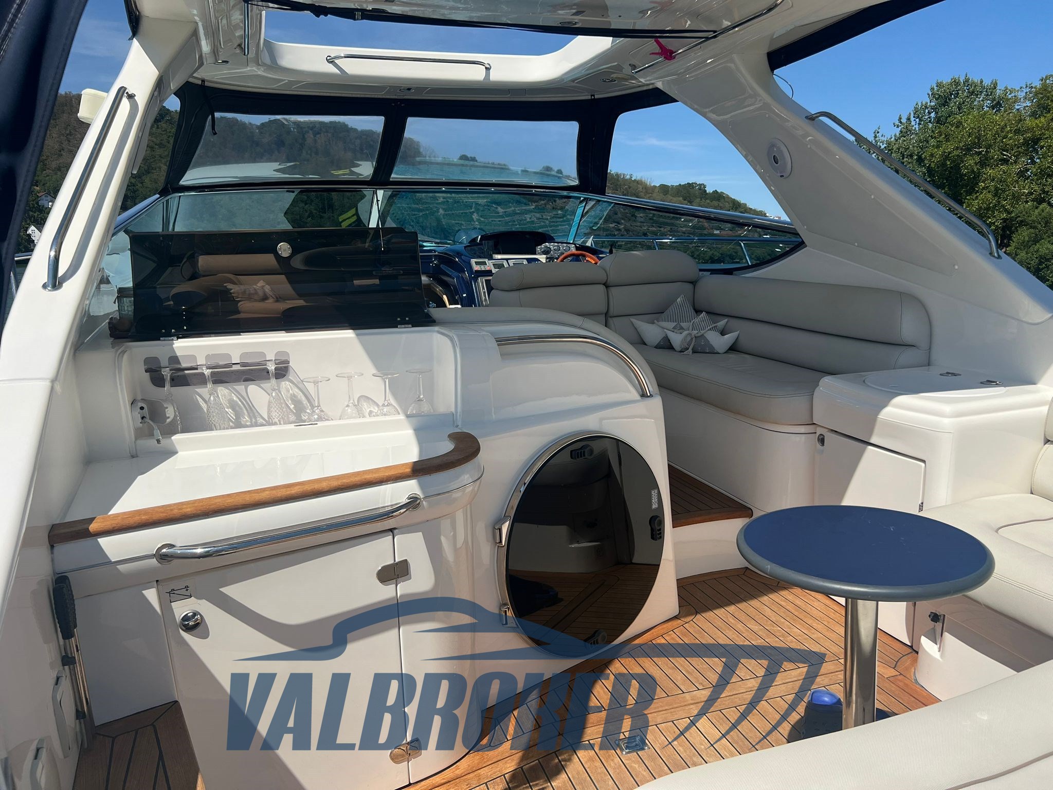 Sealine S 41 model year 2002 (1)