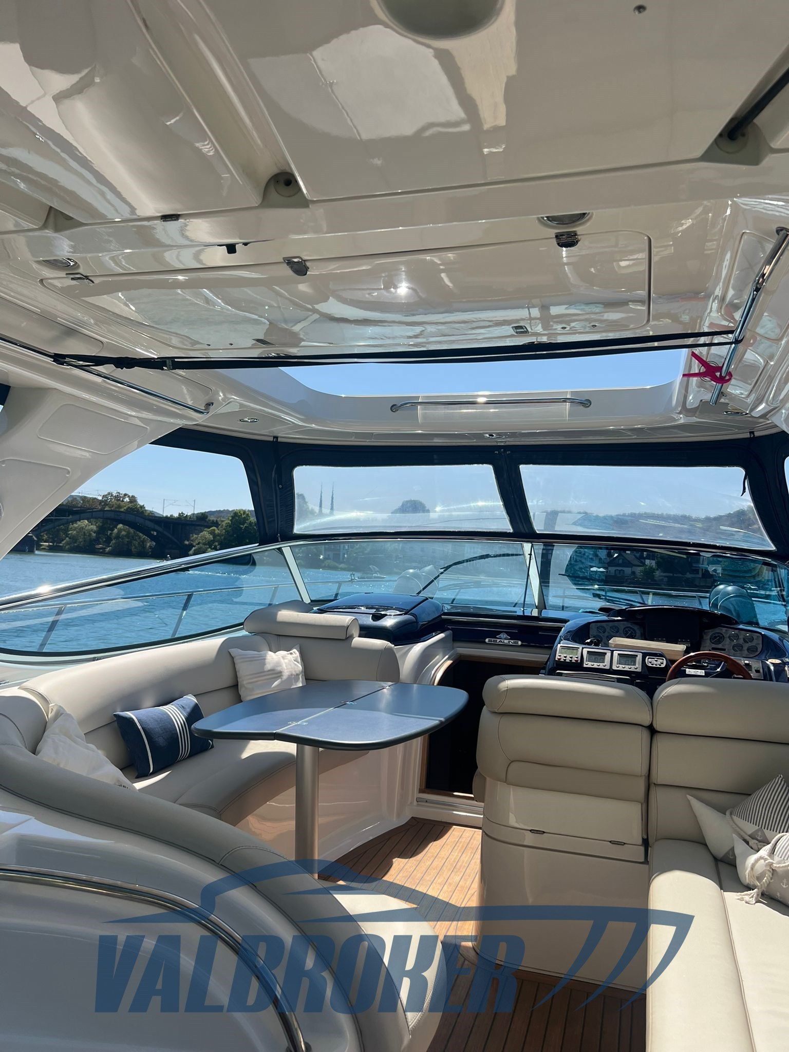 Sealine S 41 model year 2002 (4)