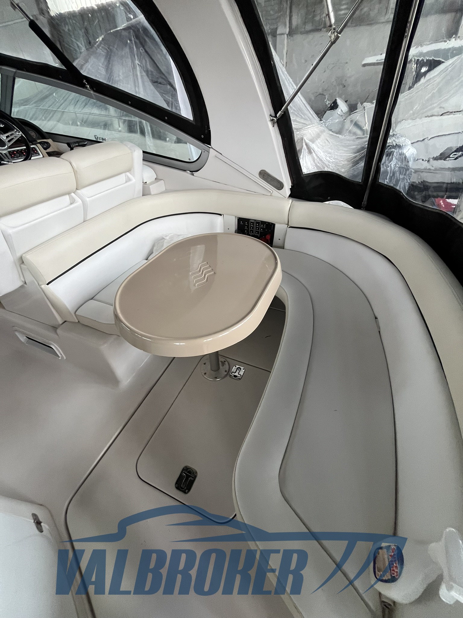 Four Winns 288 foto 2026 (42)