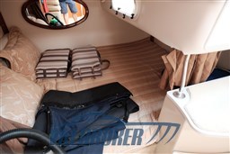 four winns 328 lago maggiore interni (14)