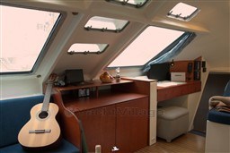 wh7355k9j2.jpg