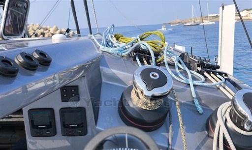 950j9bqhsl.jpg