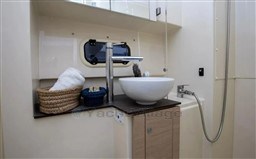 e433h1voif.jpg