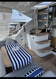 4ewzxtcosb.jpg