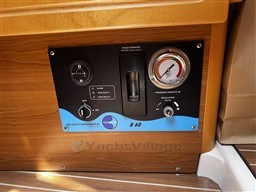 1pkqns560j.jpg