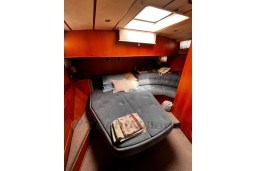 imgi_104_1989-oyster-53-deck-saloon-sail-10187702-20260519022552773-4.jpg