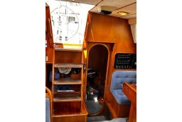 imgi_107_1989-oyster-53-deck-saloon-sail-10187702-20260519022600055-2.jpg