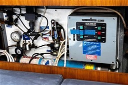 imgi_128_1989-oyster-53-deck-saloon-sail-10187702-20260519022620564-4.jpg