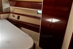 imgi_130_1998-ferretti-53-power-10241791-20260706043512927-4.jpg