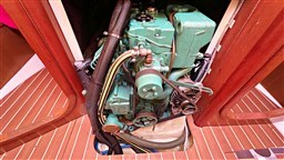 Dufour 40 Performance - 36