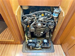 Grand Soleil 40 - INT21