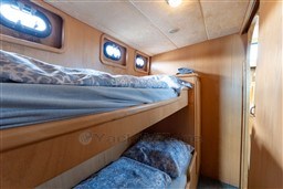 x933mf93nw.jpg