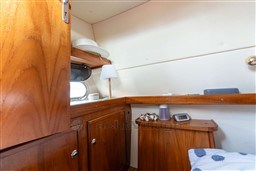 fq852d49p9.jpg