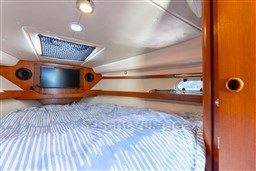 64eqybqb8i.jpg