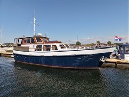 y7p9e107x3.jpg
