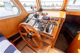 mmuxv1xmua.jpg