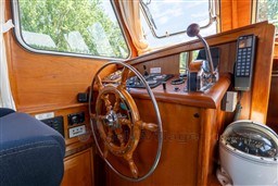 29tqjt83rv.jpg