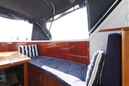 7jbwc65y10.jpg