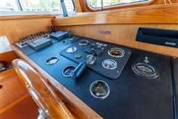 hbno16m8xc.jpg